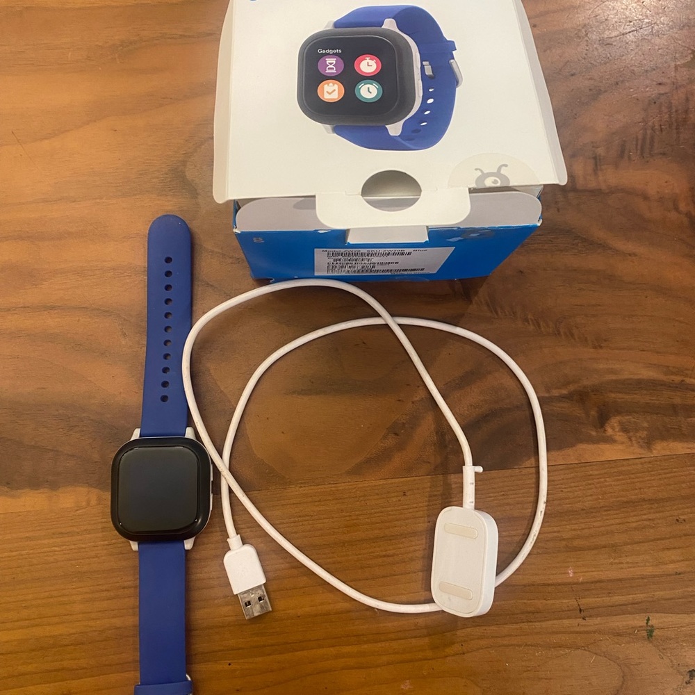 Gizmo watch
